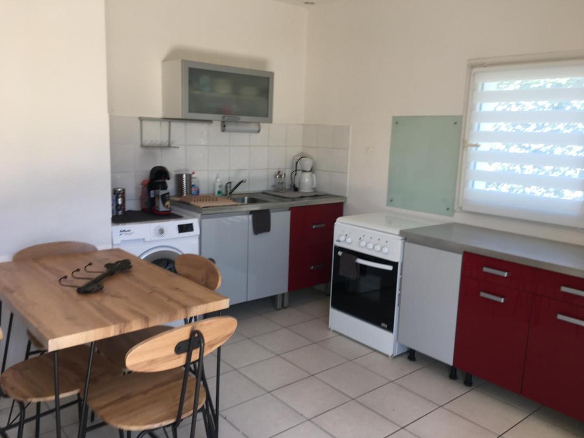 De La Clape A La Mer Mon Petit Pavillon Labellise - F2- Piscine Commune - Wifi Gratuit- Parking Prive - Arrivee Autonome - 800 M Plage - Grande Terrasse Abritee Vent - Saint-Pierre-la-Mer  Zewnętrze zdjęcie